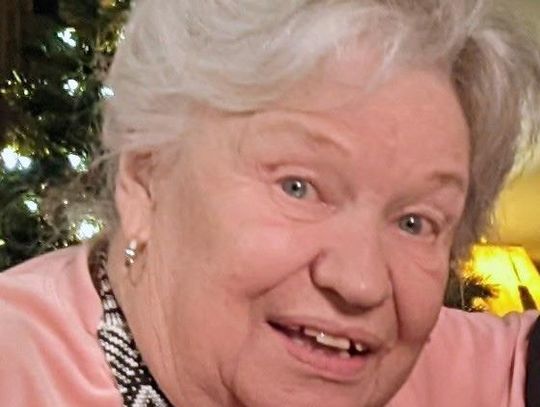 Carolyn (Gibbs) Hill