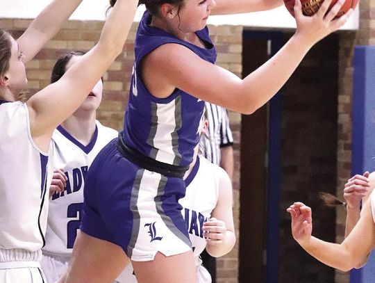 Lincoln falls to St. John’s/Tipton