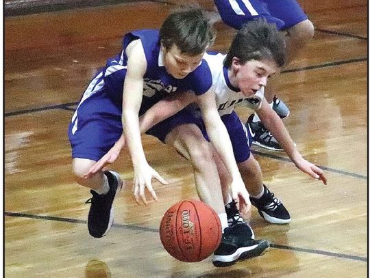 LINCOLN JH BATTLE AGAINST ST. JOHN/TIPTON