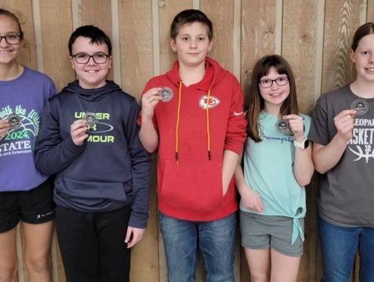 Lincoln Jr High Scholars bowl finishes second place