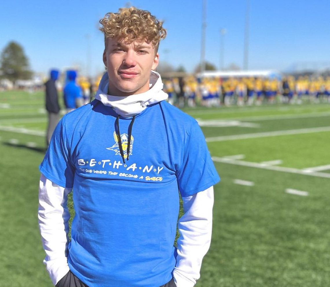 Esposito receives medical scholarship