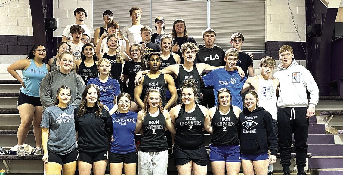 Lincoln outperforms at Northern Plains Power Meet