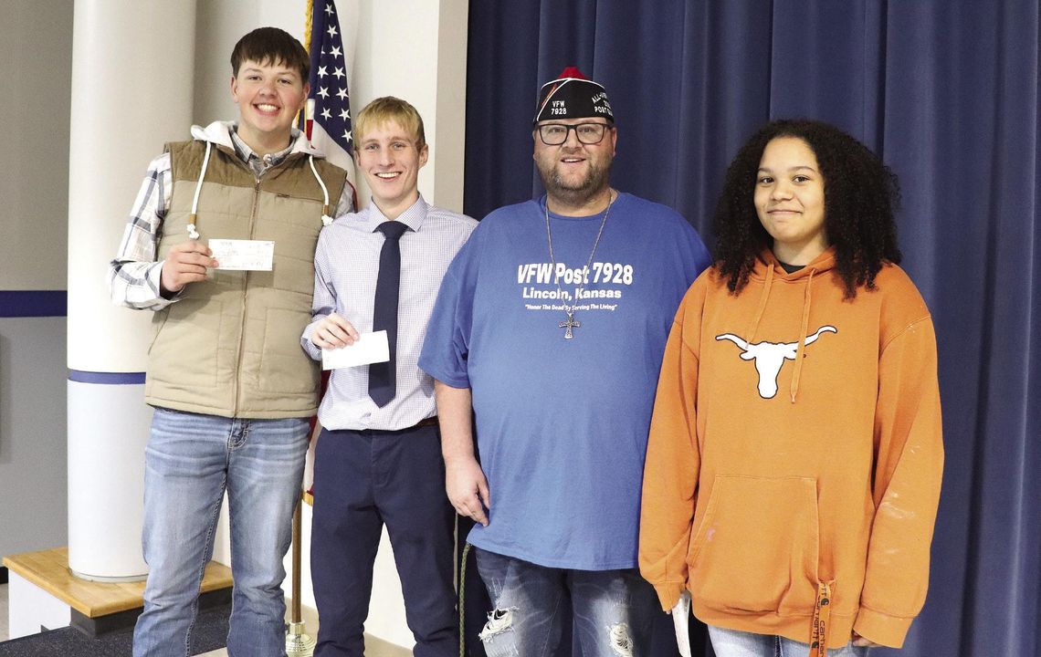 VFW Post #7928 honors Voice of Democracy essay winners